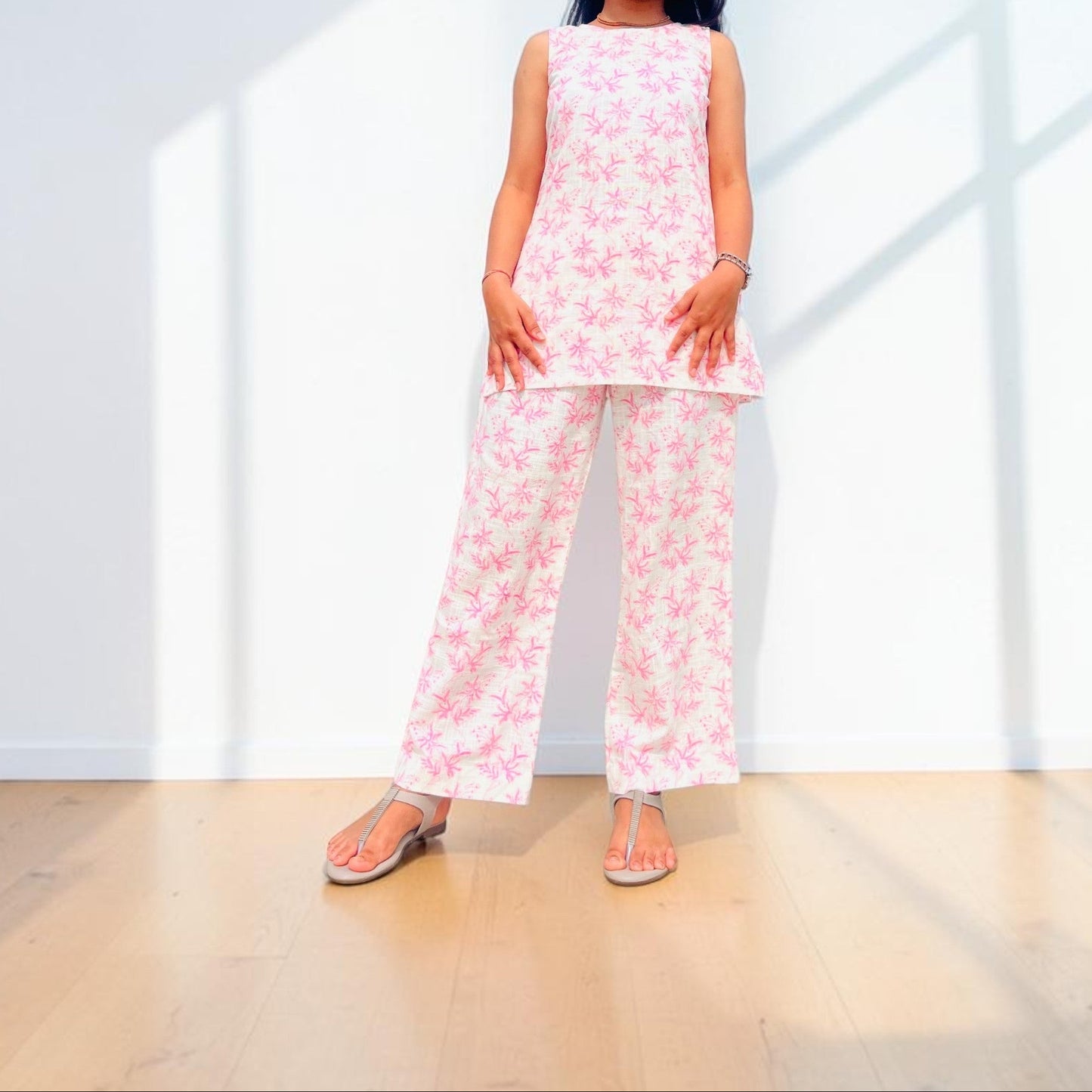 Uttra Attire Sleeveless Pink Floral Cotton Linen Co-ord Set